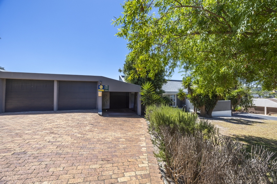 4 Bedroom Property for Sale in Welgemoed Western Cape